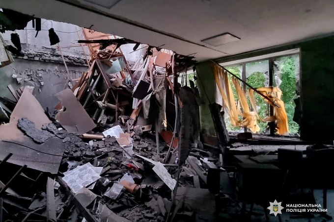 Унаслідок обстрілів трьох районів Харківщини пошкоджено цивільні об’єкти